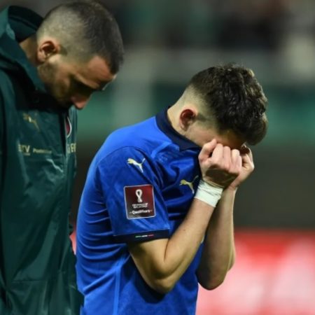 Jorginho đau lòng khi ĐT Italia bị loại