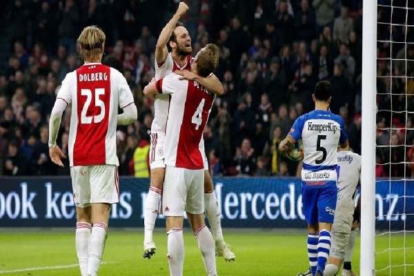 Bình luận về De Graafschap vs Ajax