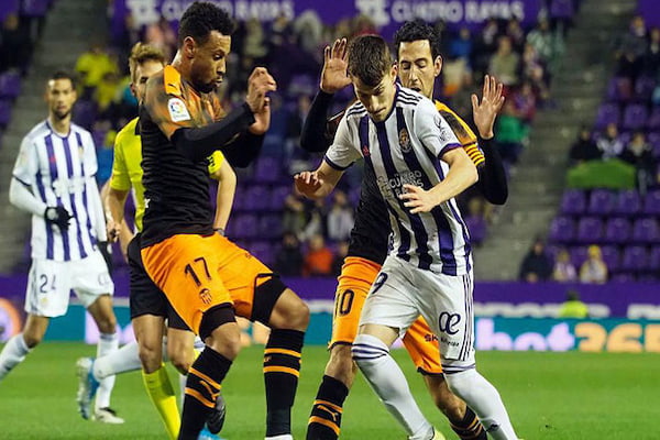 Soi kèo tài xỉu trận Valencia với Real Valladolid 