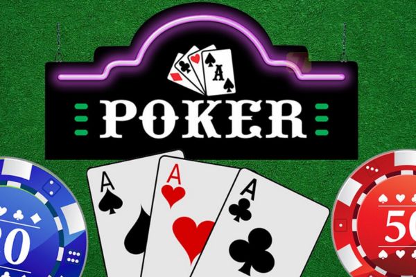 Poker là trò chơi bài phổ biến với nhiều phiên bản khác nhau